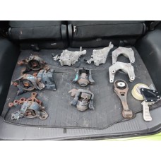 Опора двигуна Daihatsu Cuore L276 МКПП 12305-B2120 12306-B2040 12309-B2030