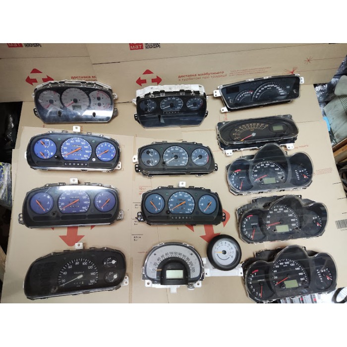 Приборна панель Daihatsu Terios Sirion Materia Cuore YRV Приборна панель Daihatsu Terios Sirion Materia Cuore YRV