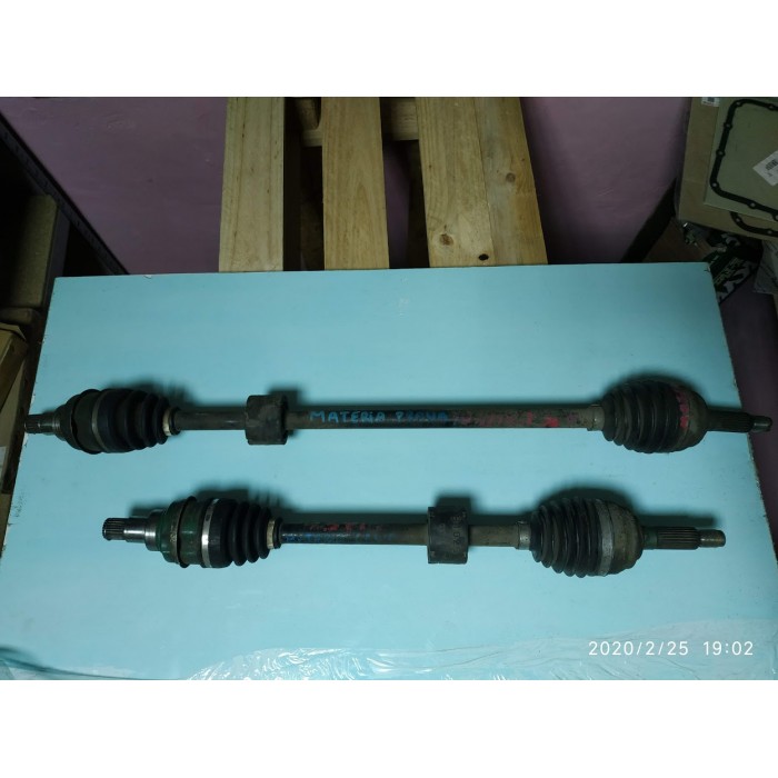 Полуось паровая сторона Daihatsu Materia 43410-B1060 43410-B1061 43410B1060 43410B1061 43408-B9190 43411-B9200