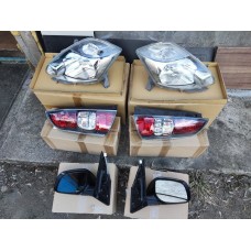 Daihatsu Sirion фара дзеркало фонарь задній Daihatsu Sirion фара дзеркало фонарь задній