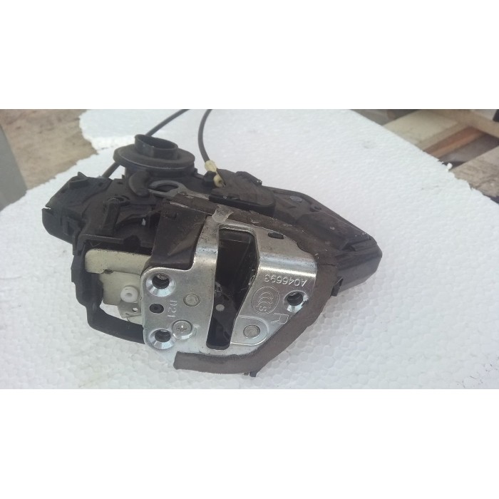 Замок передней правой двери Daihatsu Terios 69030-B1010