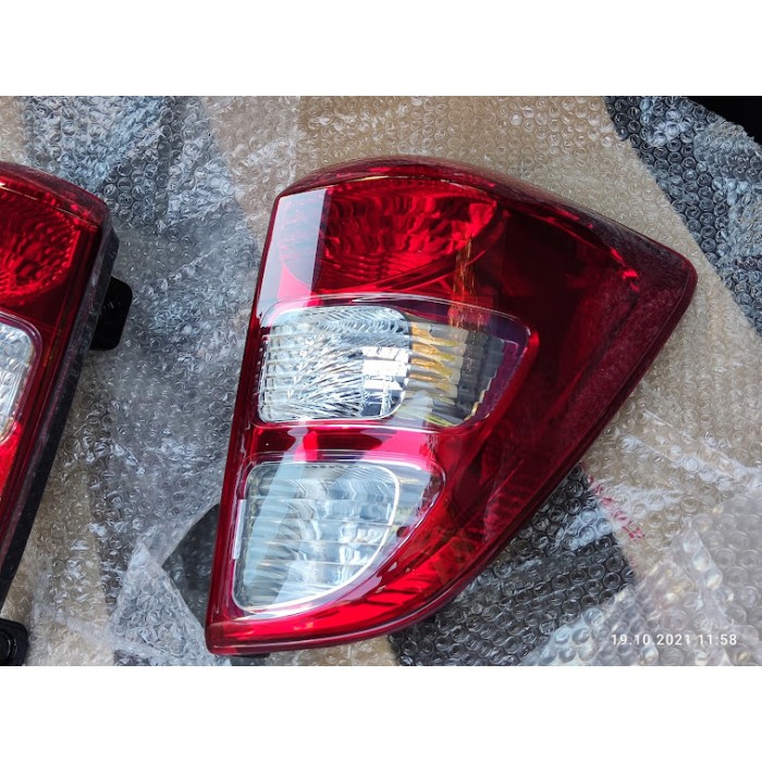 Фонарь Daihatsu Terios 2006 -2008 81550-B4010 81551-B4010