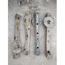 Рычаг продольный Daihatsu Terios 48720-B4010 48720B4010 Рычаг продольный Daihatsu Terios 48720-B4010 48720B4010