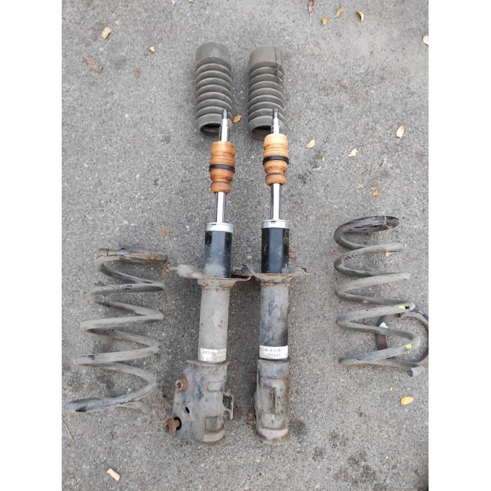 Амортизатор передний Daihatsu Terios 09 -> 48510-B4061 48510-B4062